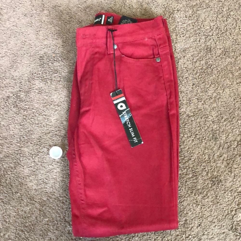 Akademiks Slim fit